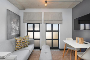 Manhattan Studio 8 by HostAgents